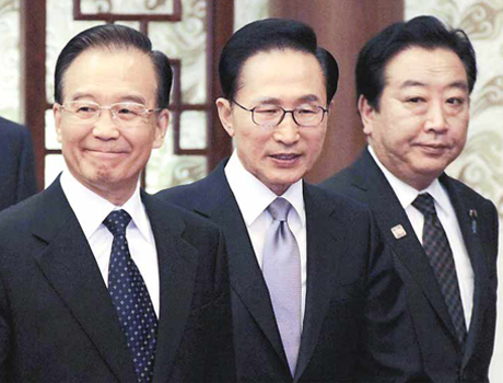 中日韩贸易谈判下的三国表情
