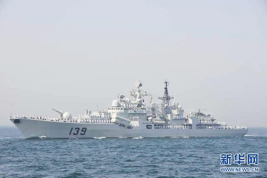 高清:直击海上联合-2012中俄海上阅兵舰艇