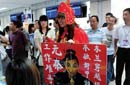 “花木兰”现身招聘会