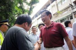 马英九回家陪母亲吃饭