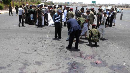 也门阅兵彩排遭自杀式炸弹袭击 近百人死300人伤