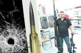 美国人的变态神装备 “我的大枪早已饥渴难耐”