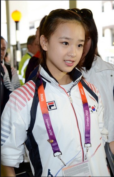 韩<em>体操美女孙妍</em>在抵英_国际新闻_环球网