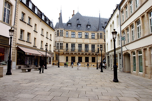 2020伊金霍洛旗人均g_罗斯福公馆人均消费(3)