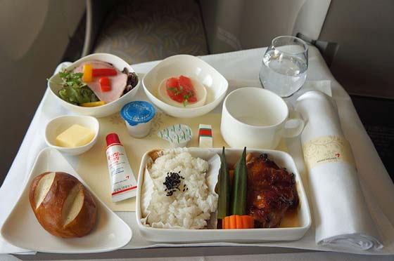 国内外航空公司飞机餐食大比拼 - 东莞本地宝