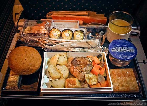 国内外航空公司飞机餐食大比拼