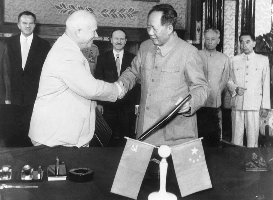 1958年8月8日，毛澤東和赫魯曉夫