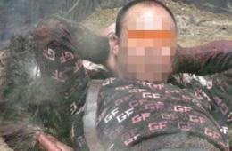 广东男子咬死鸵鸟后生吃 场面极其血腥