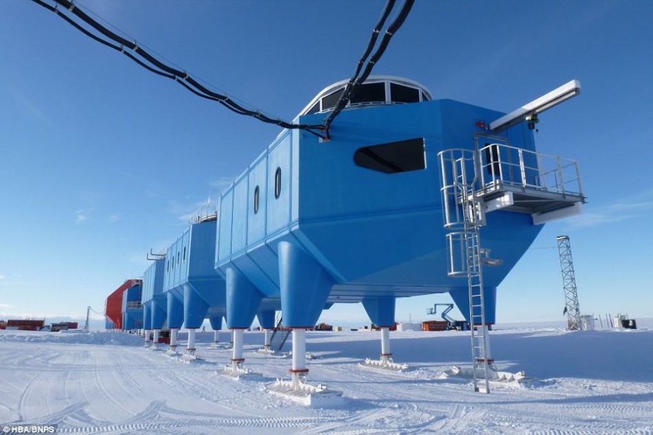 英国第六代南极科考站装有雪橇可随意移动