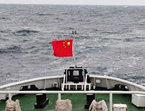 中国海监编队遭遇日海保厅船