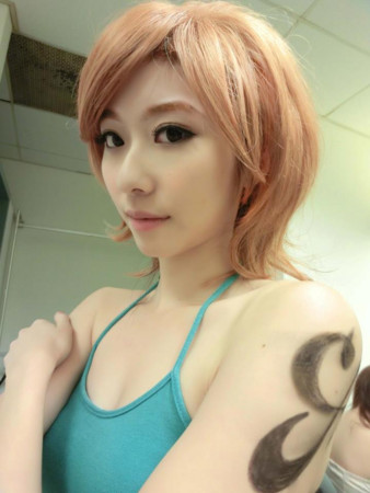 台湾百大性感美女张景岚图片