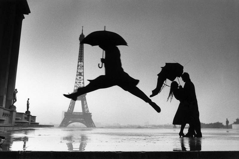 浪漫之都巴黎的雨伞文化