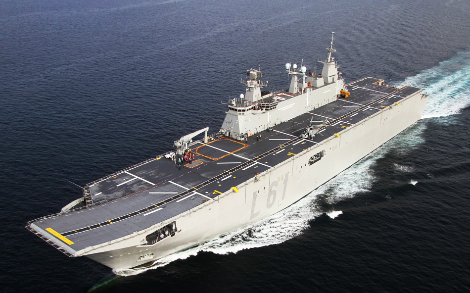 尹卓少将称中国两栖攻击舰吨位远超日本航母