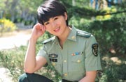 解放军可爱女兵竟是跆拳道高手