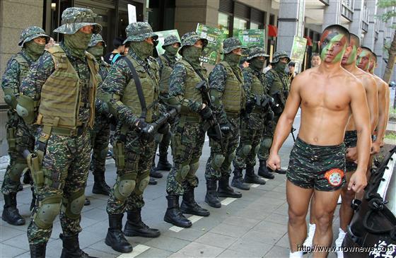 ����̨����Ӣսʿ��½ս����