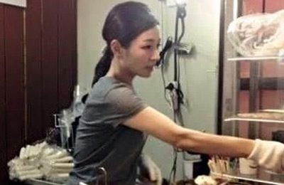 刘涛卖鱿鱼_卖鱿鱼月收入10万