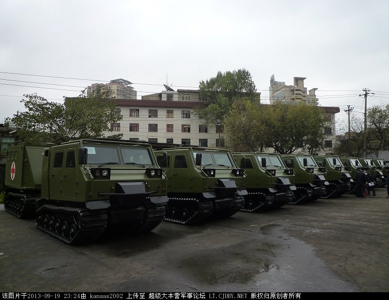 我国新型全地形车“车小火大”