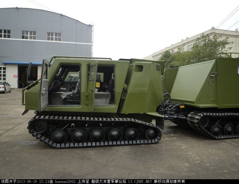 我国新型全地形车“车小火大”