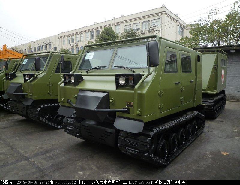 我国新型全地形车“车小火大”