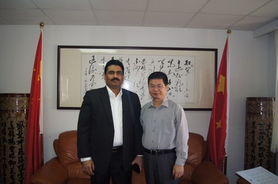 驻孟买总领事刘友法会见印度中小企业协会主席
