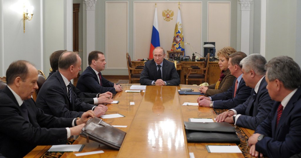普京与国安会举行会议 讨论克里米亚入俄请求