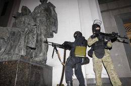 乌军举行大规模军演 安全局长领导对东部行动