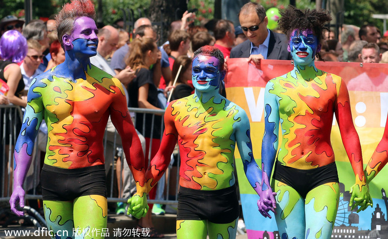 世界多国举行同性恋彩虹大游行 争取平等权利