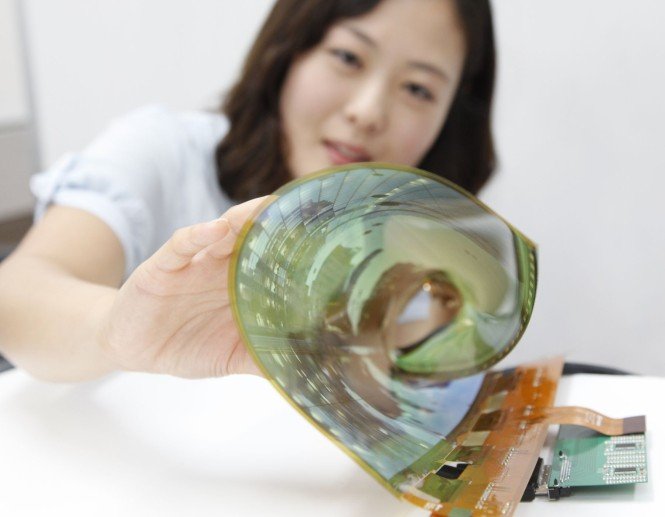LG发布18寸柔性透明OLED屏幕 曲率半径30R