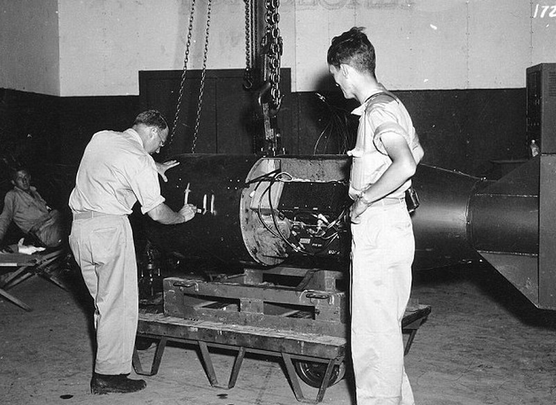 二战美军空投日本原子弹准备工作照曝光