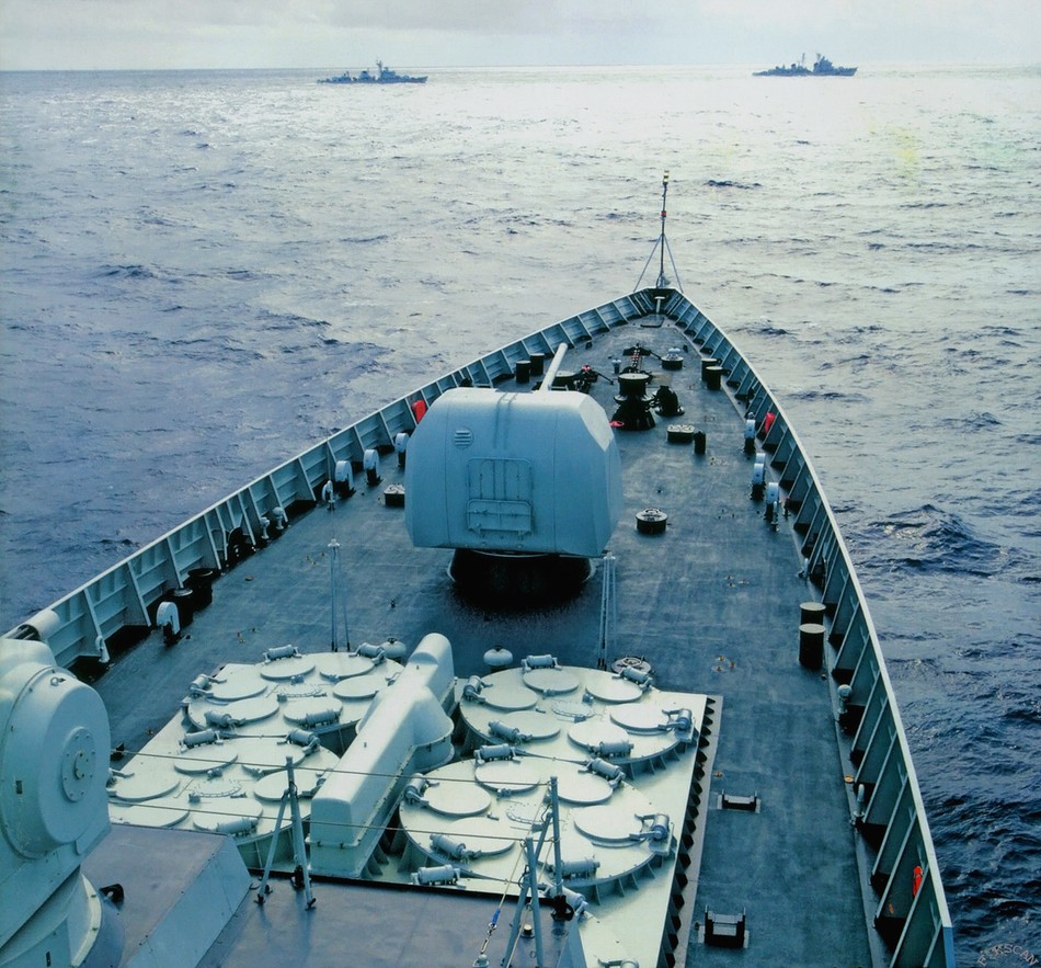 中国军舰垂发系统同角度对比_军事_环球网