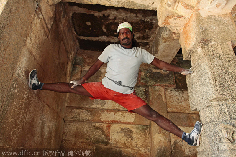 现实版攀岩猴王 印度阿三又开挂