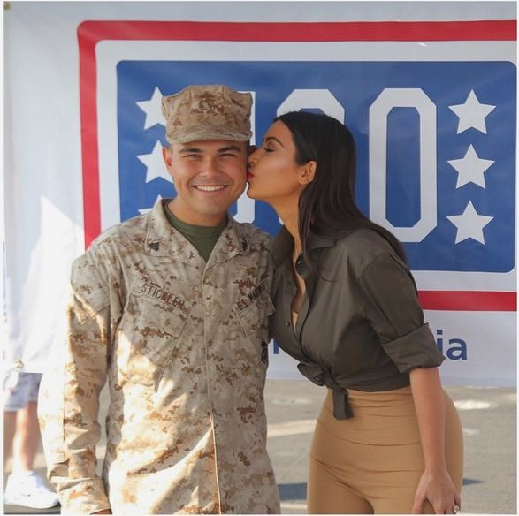 艺人经纪收入榜_韩国艺人收入分配(3)