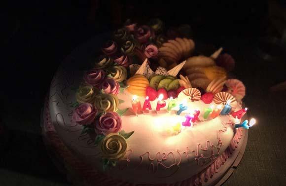 唐嫣31岁生日晒美照 杨幂等好友齐送祝福