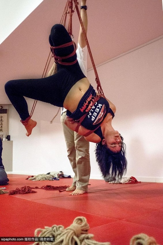 <em>日本</em>绳缚艺术:<em>被虐</em>式的美感_<em>图片</em>_环球网