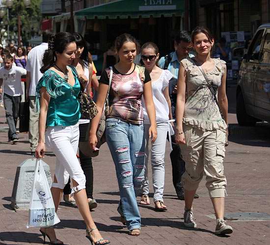 <em>俄罗斯美女</em>热辣身材令人垂涎-越来越多|不仅是