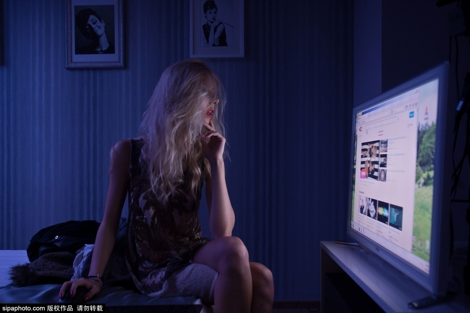 摄影师镜头下的罗马尼亚网络<em>视讯女郎</em>_图片_