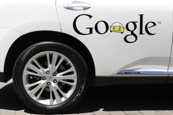 为何谷歌无人驾驶测试事故连连?谁是幕后黑手