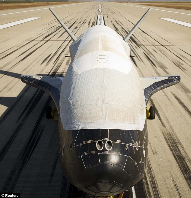 极度神秘的X-37B空天飞机:准备第四次飞行