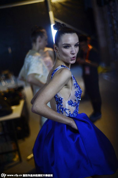 模特公司收入(2)