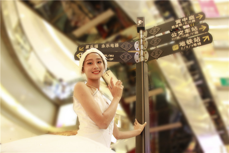 美女私房照:张江女神和她的AXON天机