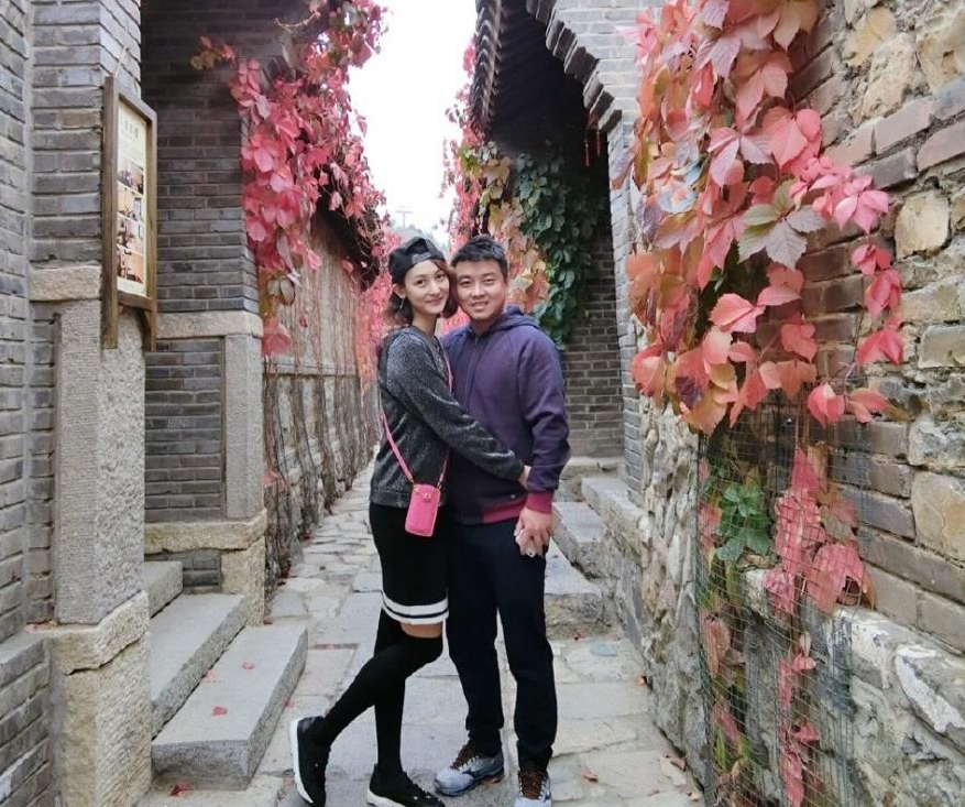 娇妻<em>穿睡衣</em>与猛男<em>热舞</em> 王皓台下怒目而视_体育