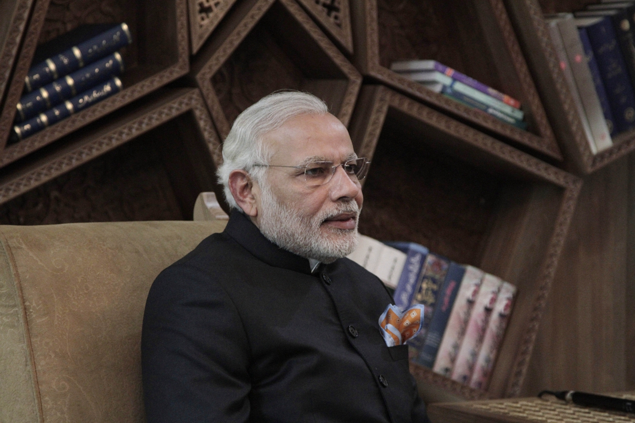 印总理莫迪首次访问巴基斯坦 与巴总理会面