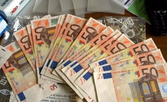 世界各国gdp排名_人均gdp12000美元(3)