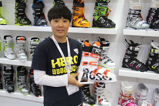 雪具品牌排行_国际品牌跻身中国今冬单板雪具市场烽烟四起(2)