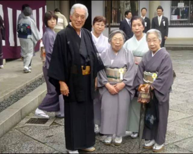 日韩人口老龄化加剧 犯罪自杀问题突出