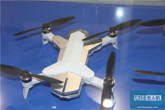 u8.com官网-大疆鏖战影石_无人机_影翎_全景
