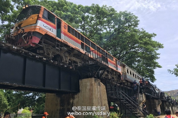 日本一游客泰国游玩不理会火车鸣笛警告 被撞断六根肋骨