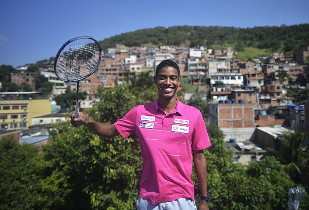 巴西贫民区诞生首位羽毛球奥运选手 靠桑巴练速度