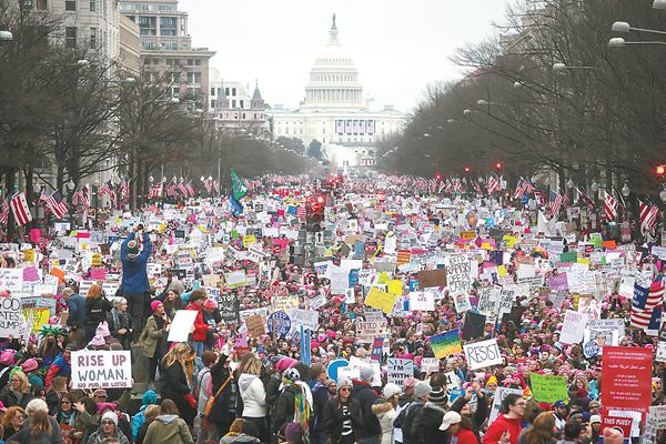 美国百万人示威发泄不满 特朗普执政合法性面临挑战