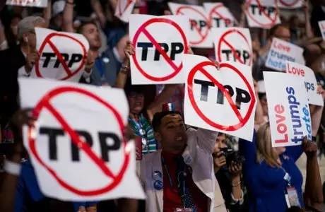 热议 | 美国 退群 不玩TPP,@了哪些群成员?
